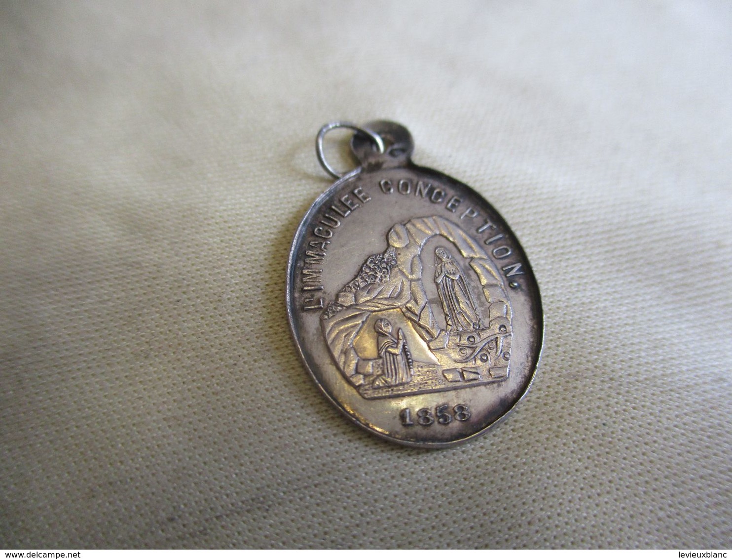 Médaille Religieuse Ancienne Pour Chaînette/Argent/Basilique ND De LOURDESI/Immaculée Conception/1858 /Fin-XIXéme  CAN91 - Religion & Esotérisme