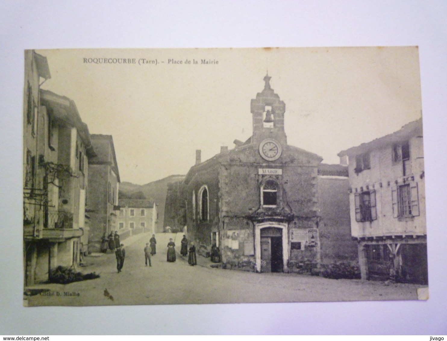 2020 - 6387  ROQUECOURBE  (Tarn)  :  Place De La Mairie   XXX - Roquecourbe