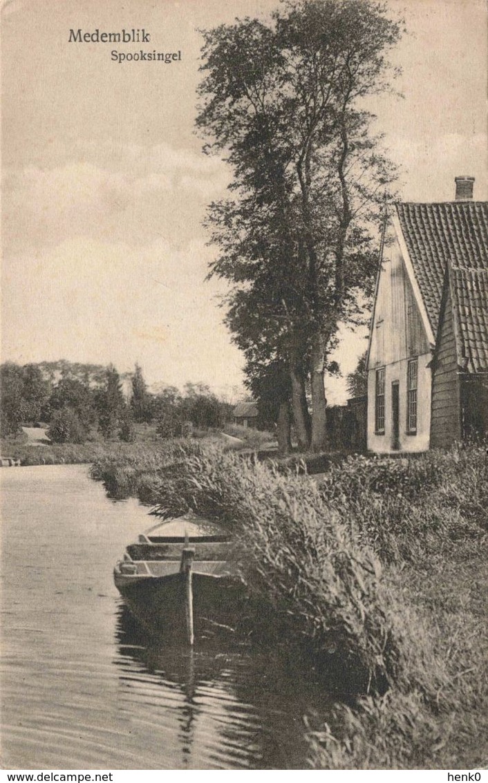 Medemblik Spooksingel L1736 - Medemblik