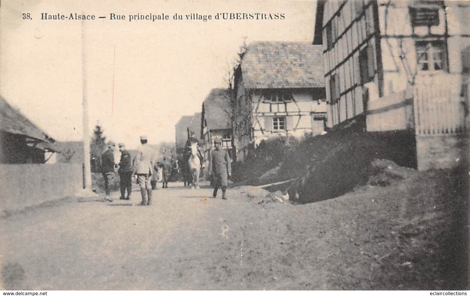 Uberstrass        68         Le Village     (voir Scan) - Autres & Non Classés
