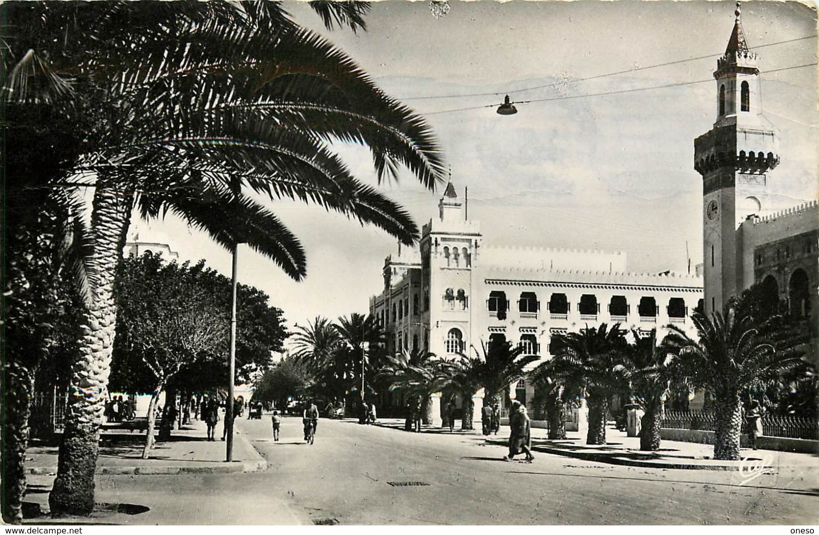 Etrangères - Tunisie - Lot N° 488 - Lots en vrac - Lot divers de Tunisie - Lot de 220 cartes