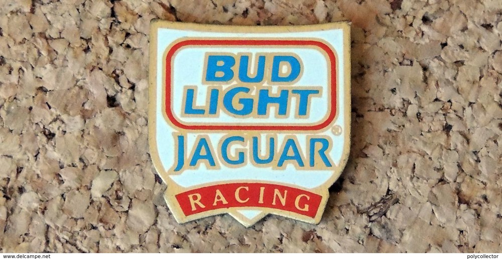 Pin's JAGUAR RACING Bière BUD LIGHT - Peint - Fabricant Inconnu - Jaguar