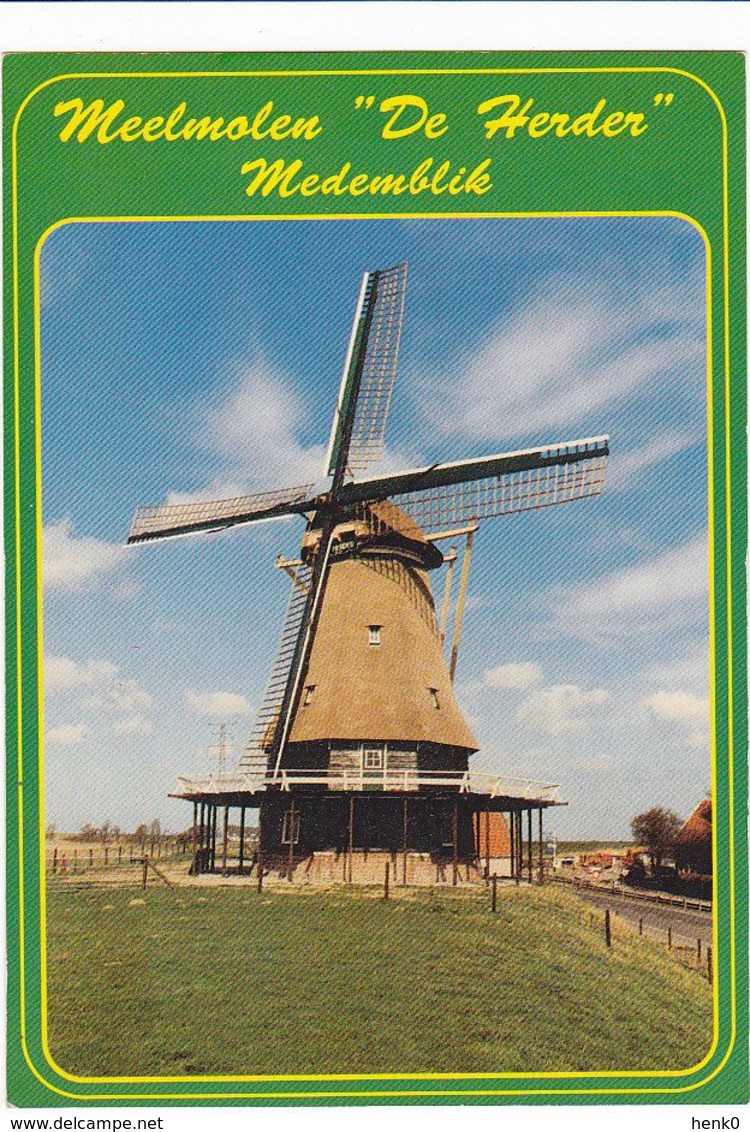 Medemblik Meelmolen De Herder Molen M213 - Medemblik