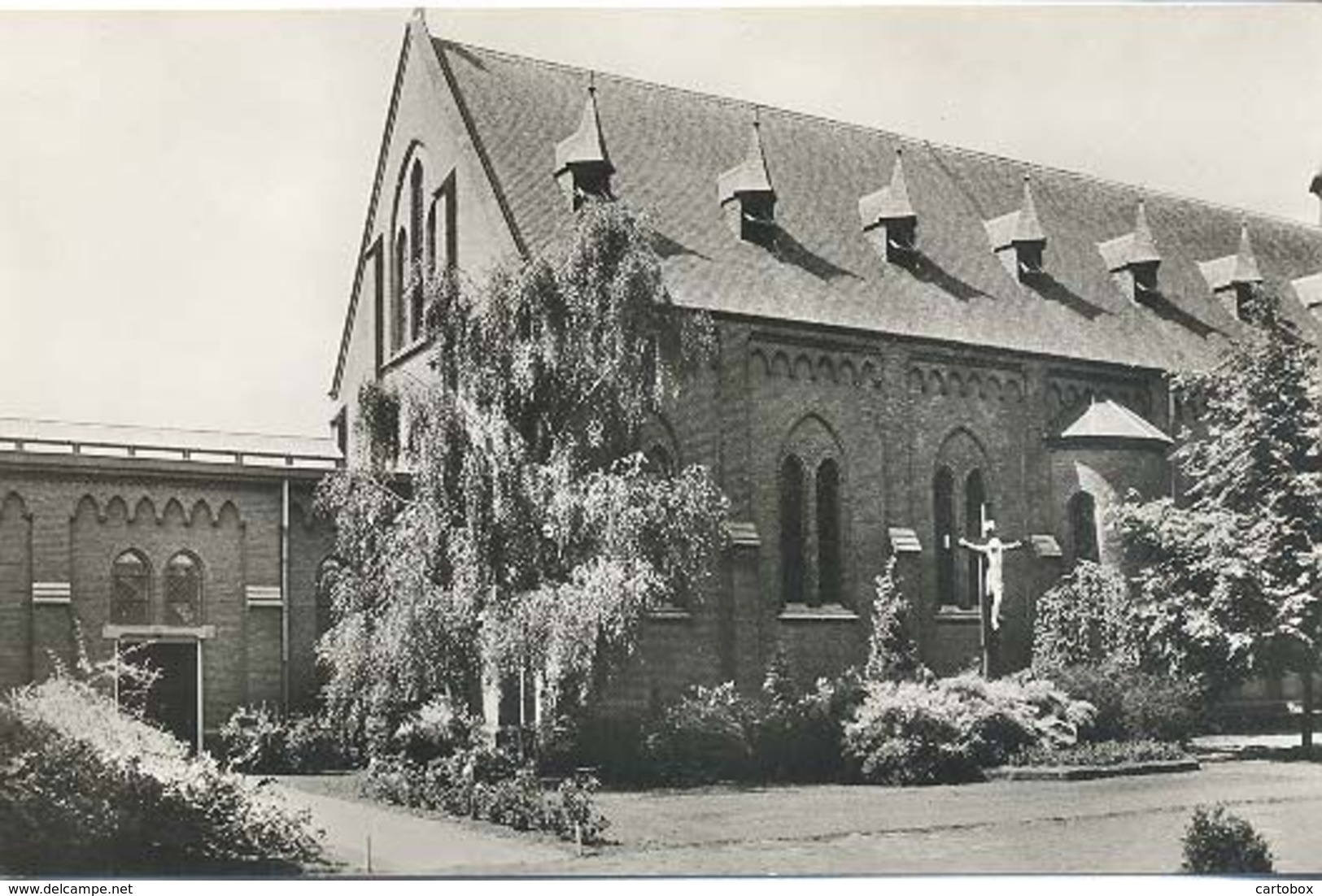 Tilburg , Cistercienser Abdij , O.L. Vr. V. Koningshoeven , Cour Met Refter       (glansfotokaart) - Tilburg