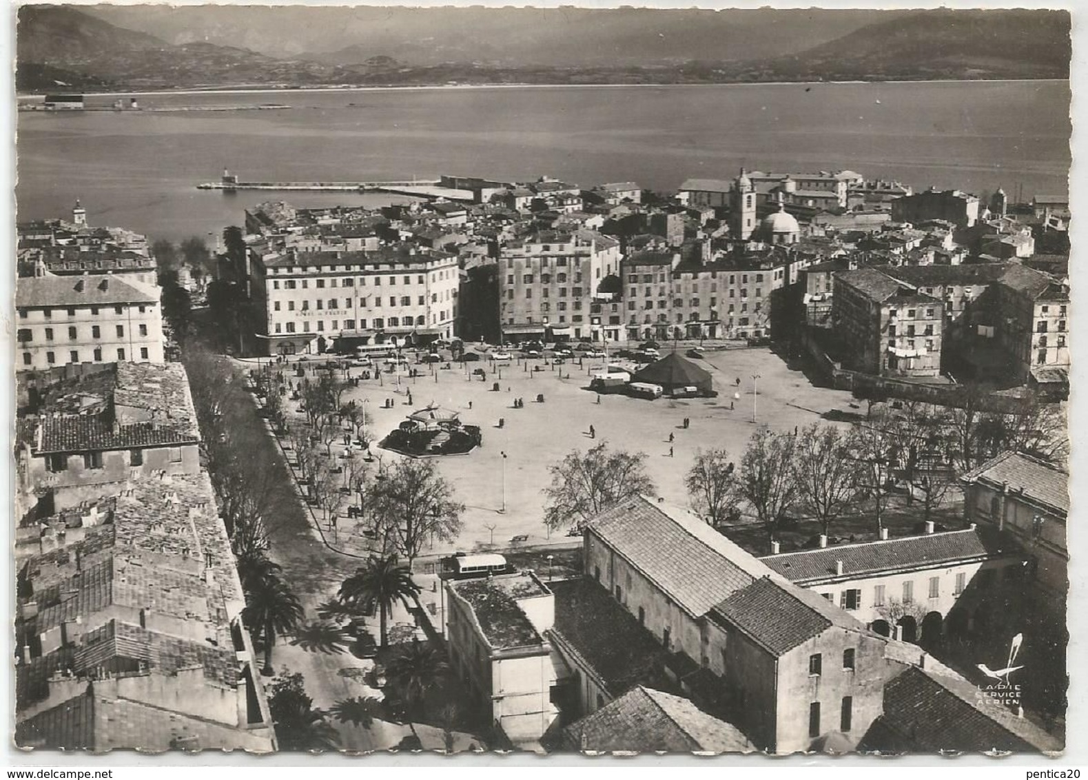 CORSE CPSM Dentelée  AJACCIO - En Avion Au-dessus De ...AJACCIO - Place Du Général De Gaulle - Ajaccio