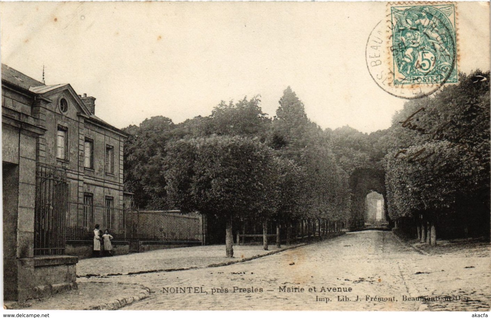 CPA Nointel- Mairie Et Avenue FRANCE (1020942) - Nointel