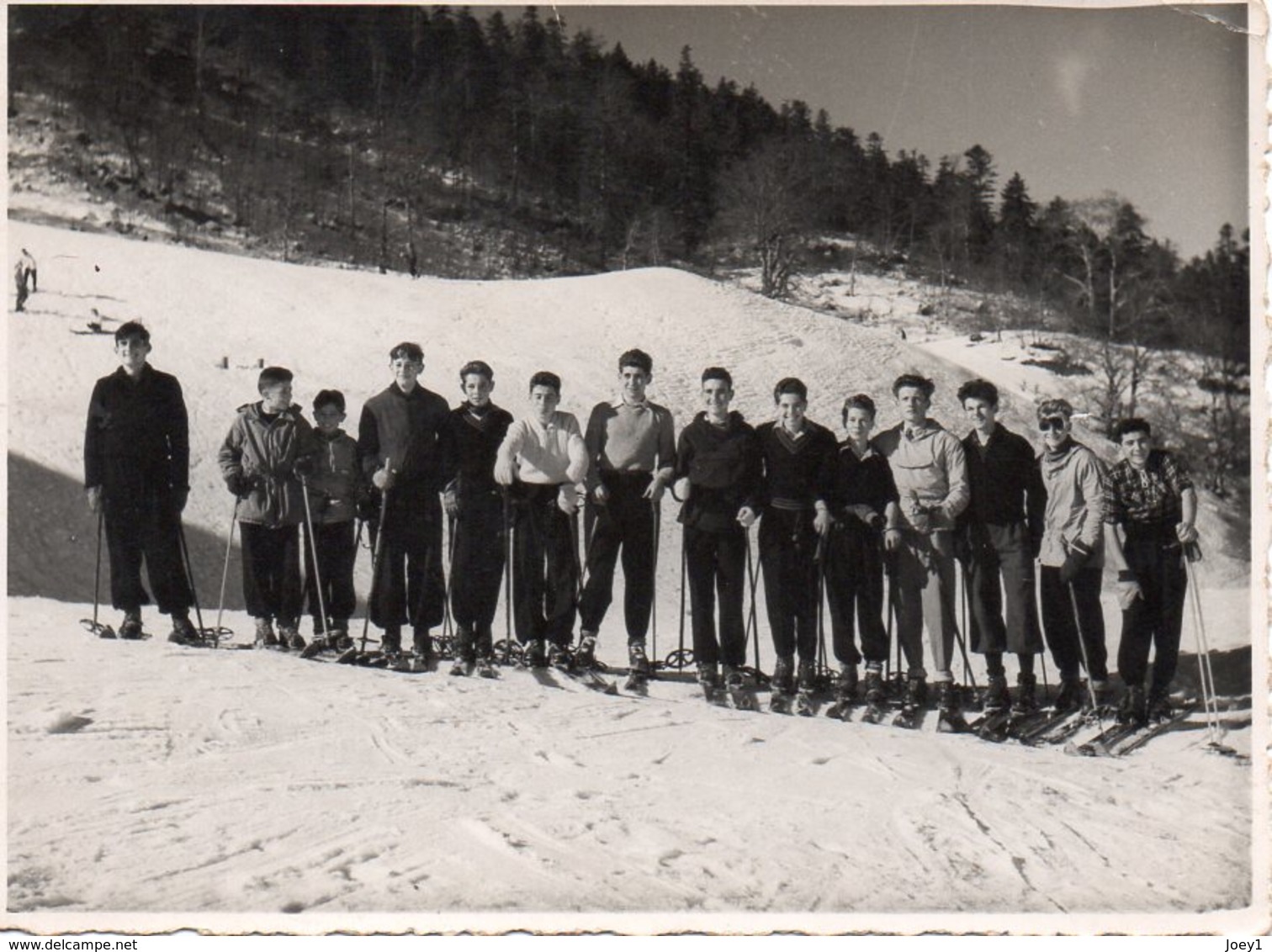 Photos Jeunes Skieurs Aux Sports D'hiver Années 40. - Personnes Anonymes