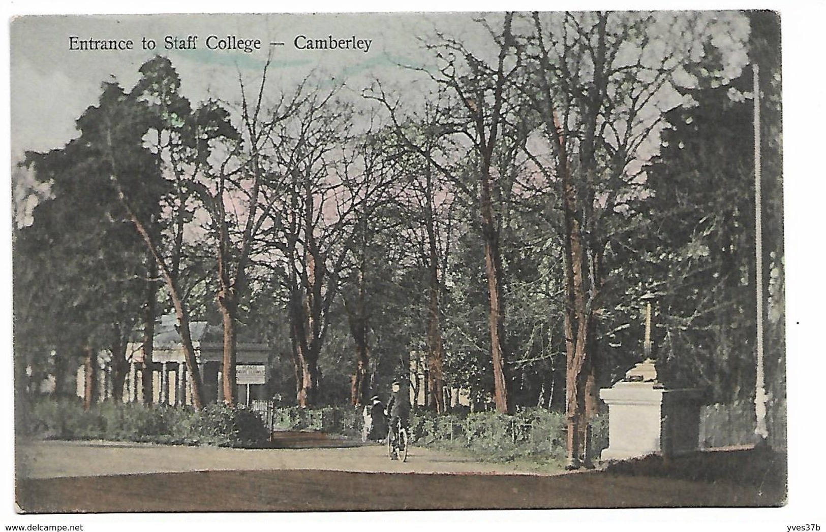 CAMBERLEY - Entrance To Staff Collège - Surrey