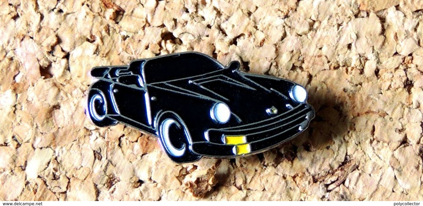 Pin's PORSCHE 911 Cabriolet Noire - Peint Cloisonné - Fabricant édition Atlas - Porsche