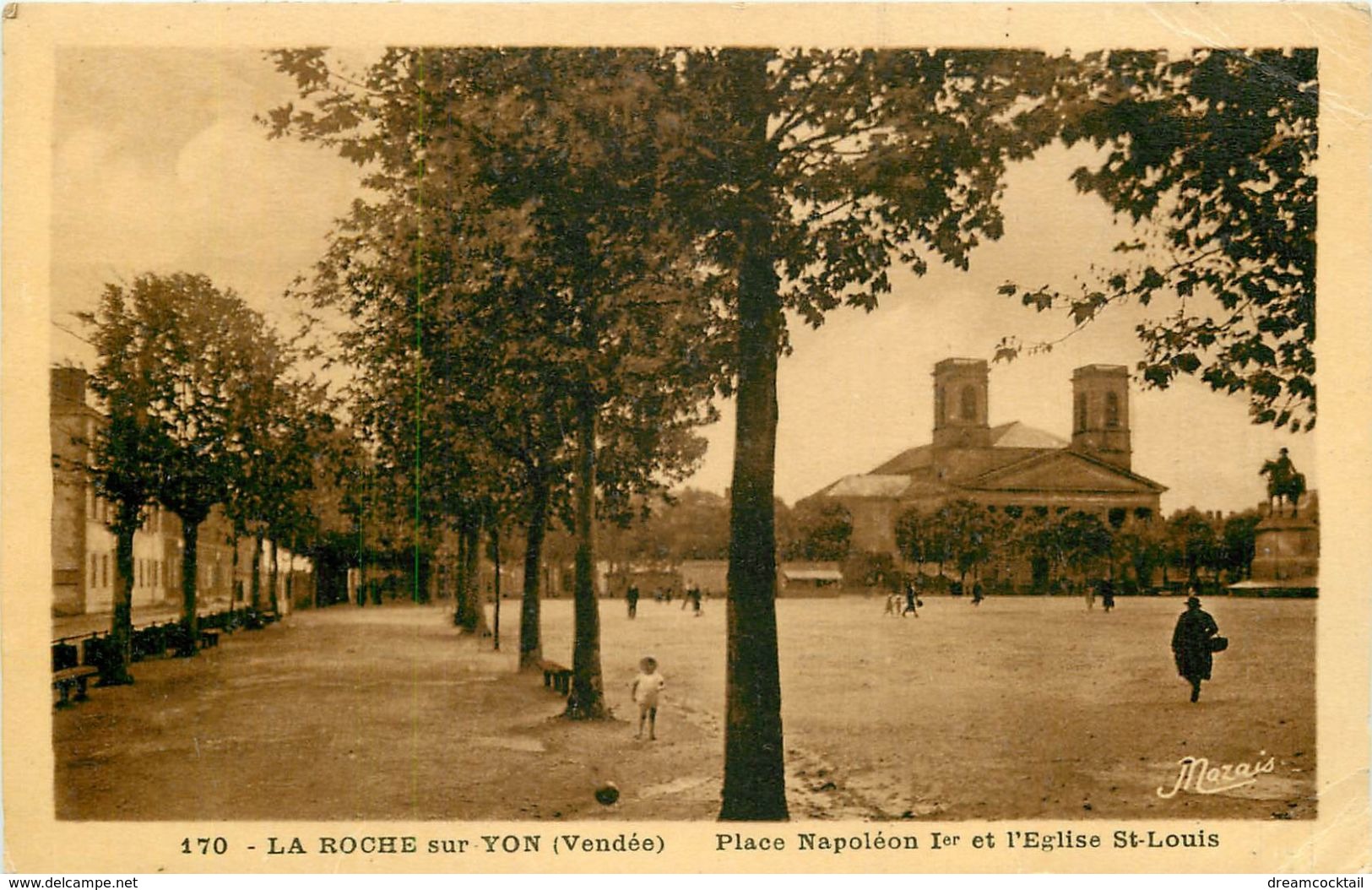 PHL 85 LA ROCHE-SUR-YON. Eglise Saint-Louis Place Napoléon 1° - La Roche Sur Yon