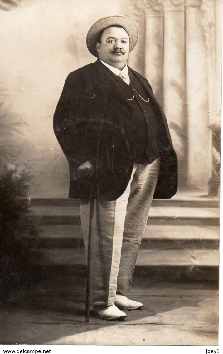 Carte Photo Un Homme élégant, Famille De Georges Lacroix Futur Officier Du 54 ème RAC - Anonyme Personen