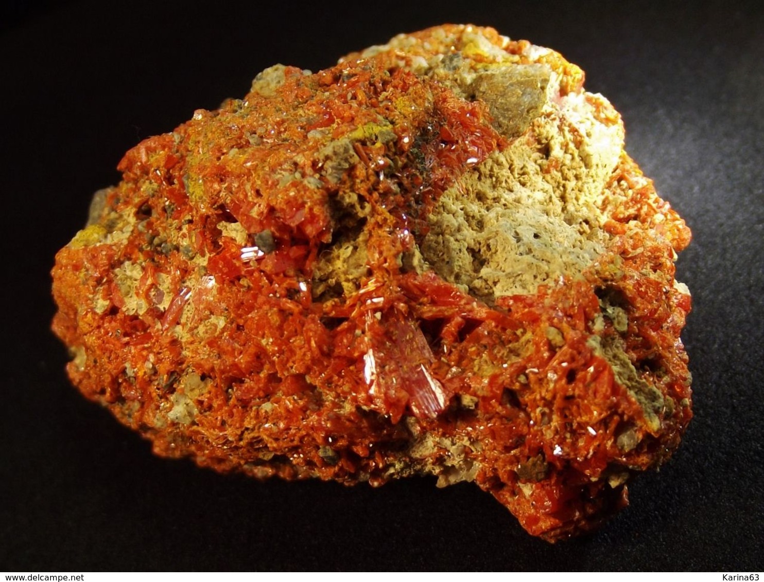 Crocoite With Embreyite And Vauquelinite (4 X 4 X 2.5cm) - Callenberg Nord 1 , Callenberg - Sachen - Germany - Minéraux