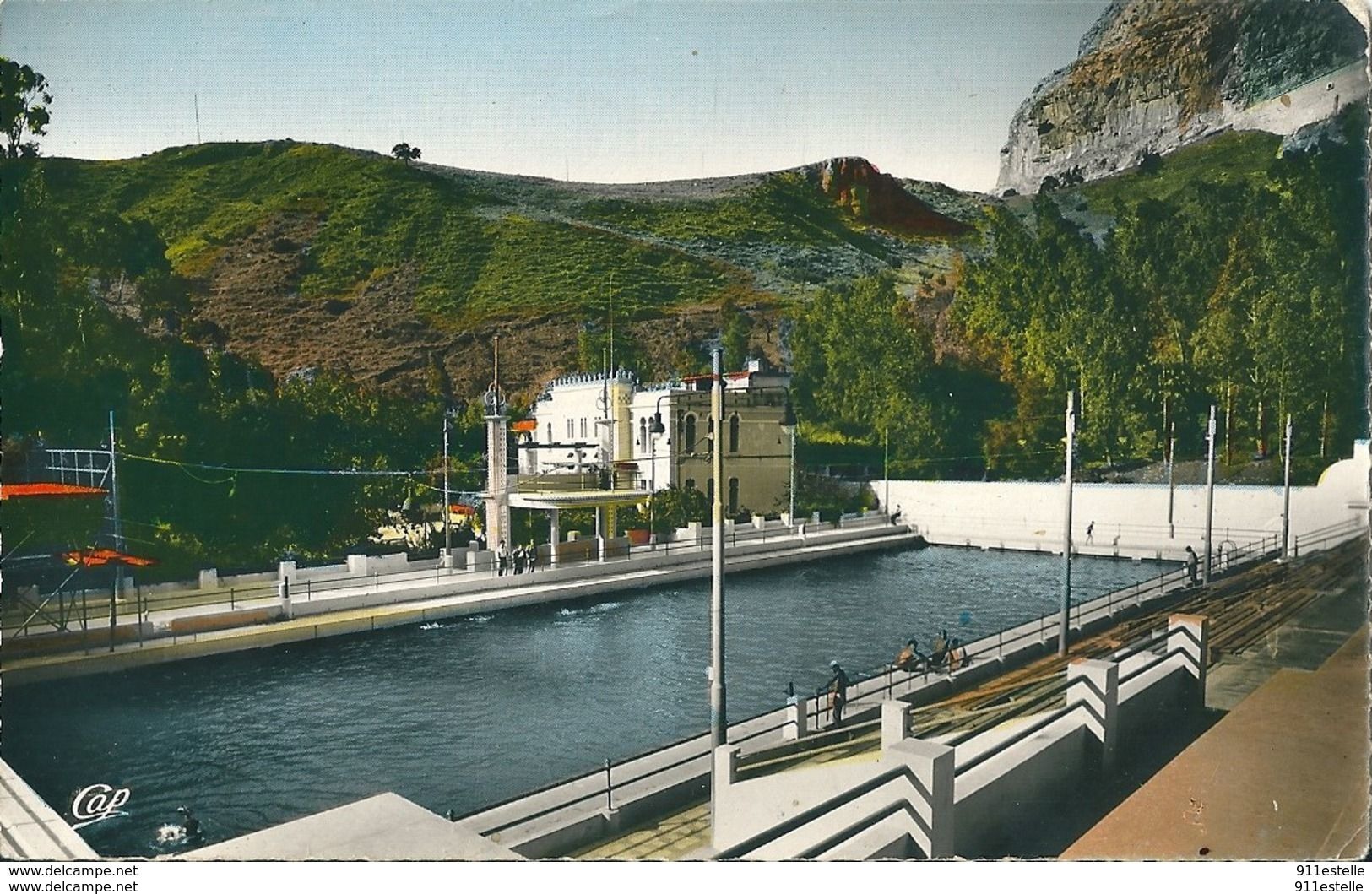 Constantine  - La Piscine  Olympique - Constantine