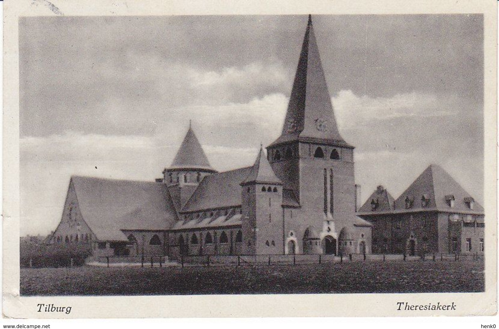 Tilburg Theresiakerk M316 - Tilburg