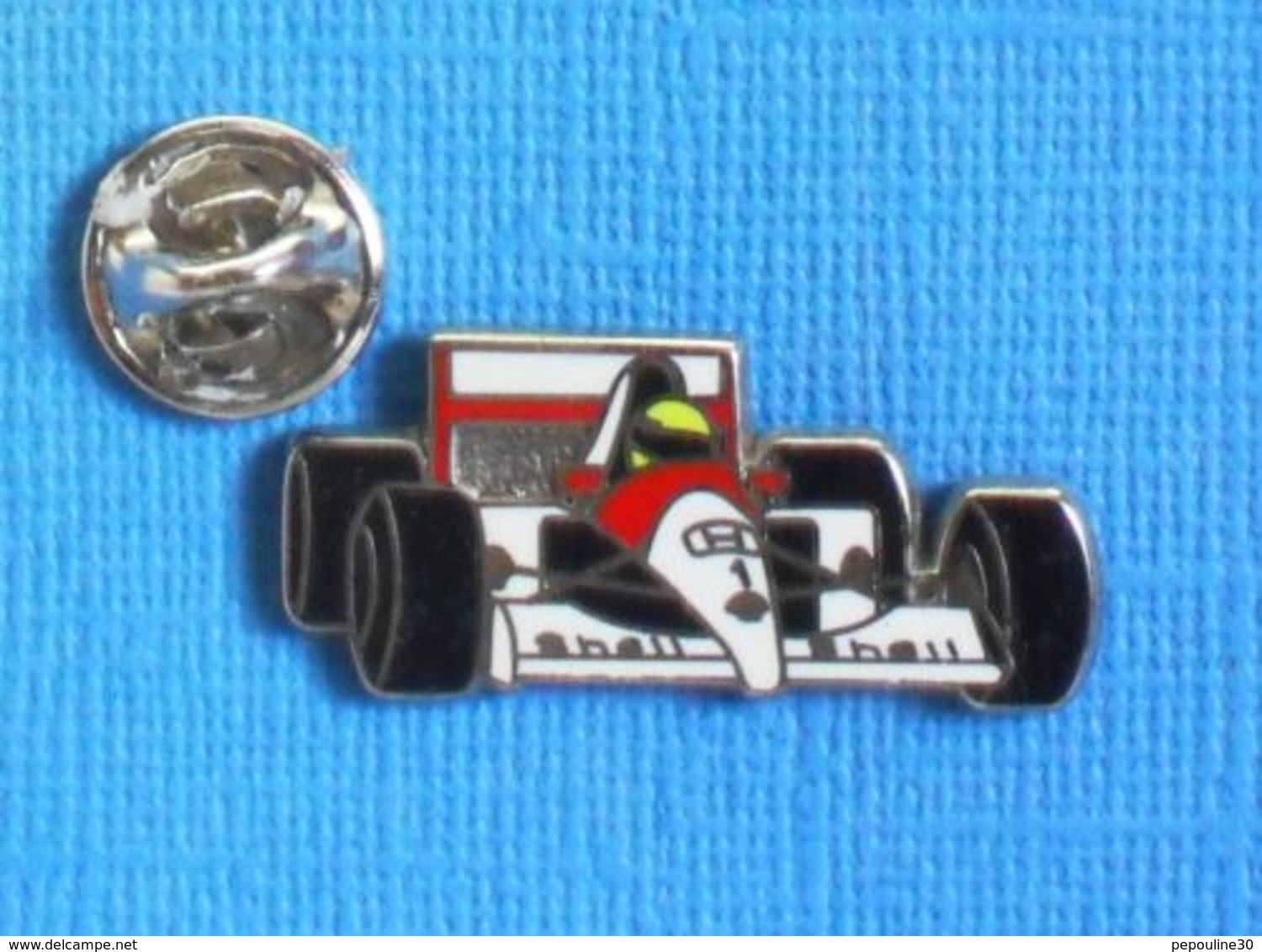 1 PIN'S //  ** HONDA MARLBORO Mc LAREN MP4-3 / AYRTON SENNA \ 1987 ** . (Locomobile) - F1