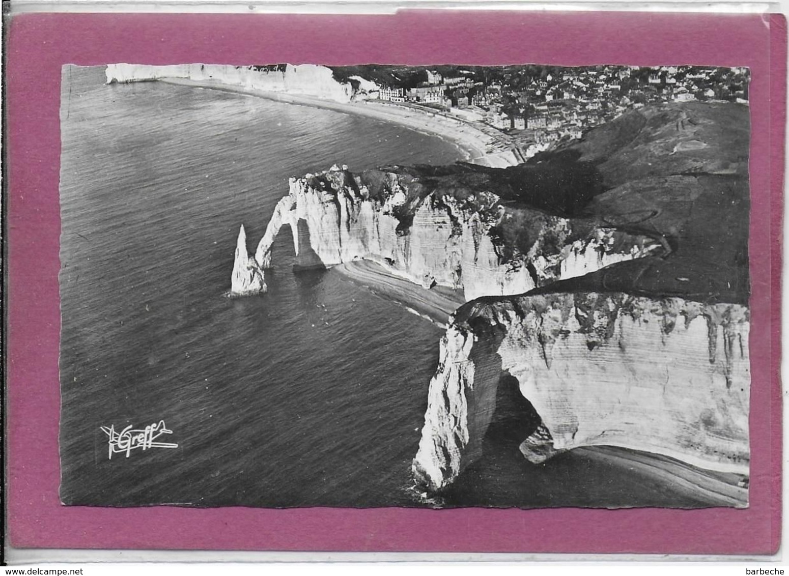 76.- ETRETAT  - Les Trois Portes  Et L' Aiguille  Vue Aérienne (Tampon ) - Etretat