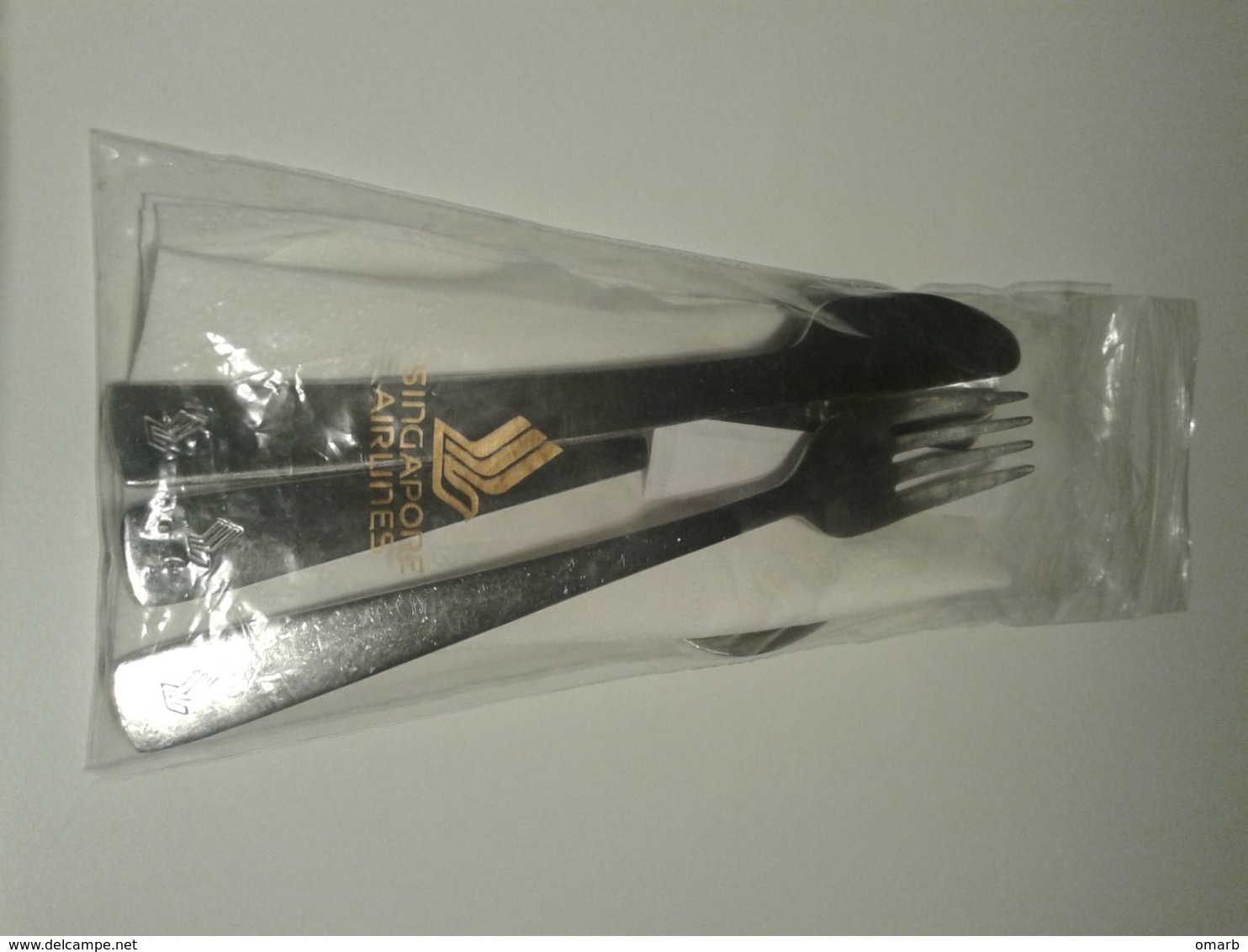 Alt1098 Singapore Airlines Compagnia Aerea Set Posate Cucchiai Forchetta Coltello Tovagliolo Cutlery Coutellerie - Cutlery
