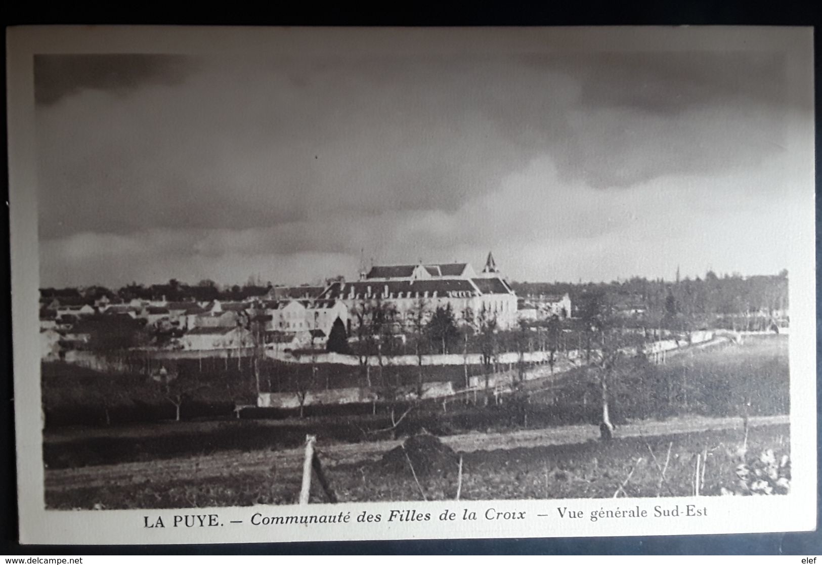 LA PUYE, Vienne: Communauté Des Filles De La Croix;Vue Générale Sud Est ; TTB - Other & Unclassified