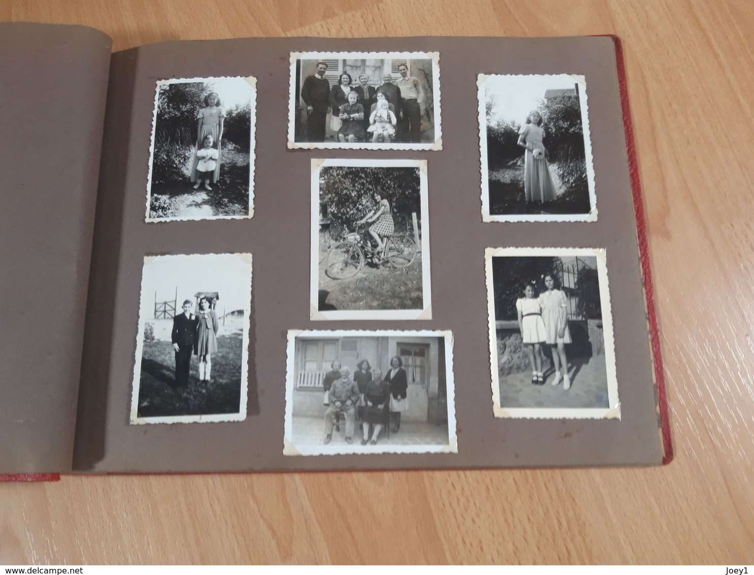 Album d une jeune fille de la naissance au certificat d'étude..années 30 à 1948..65 photos