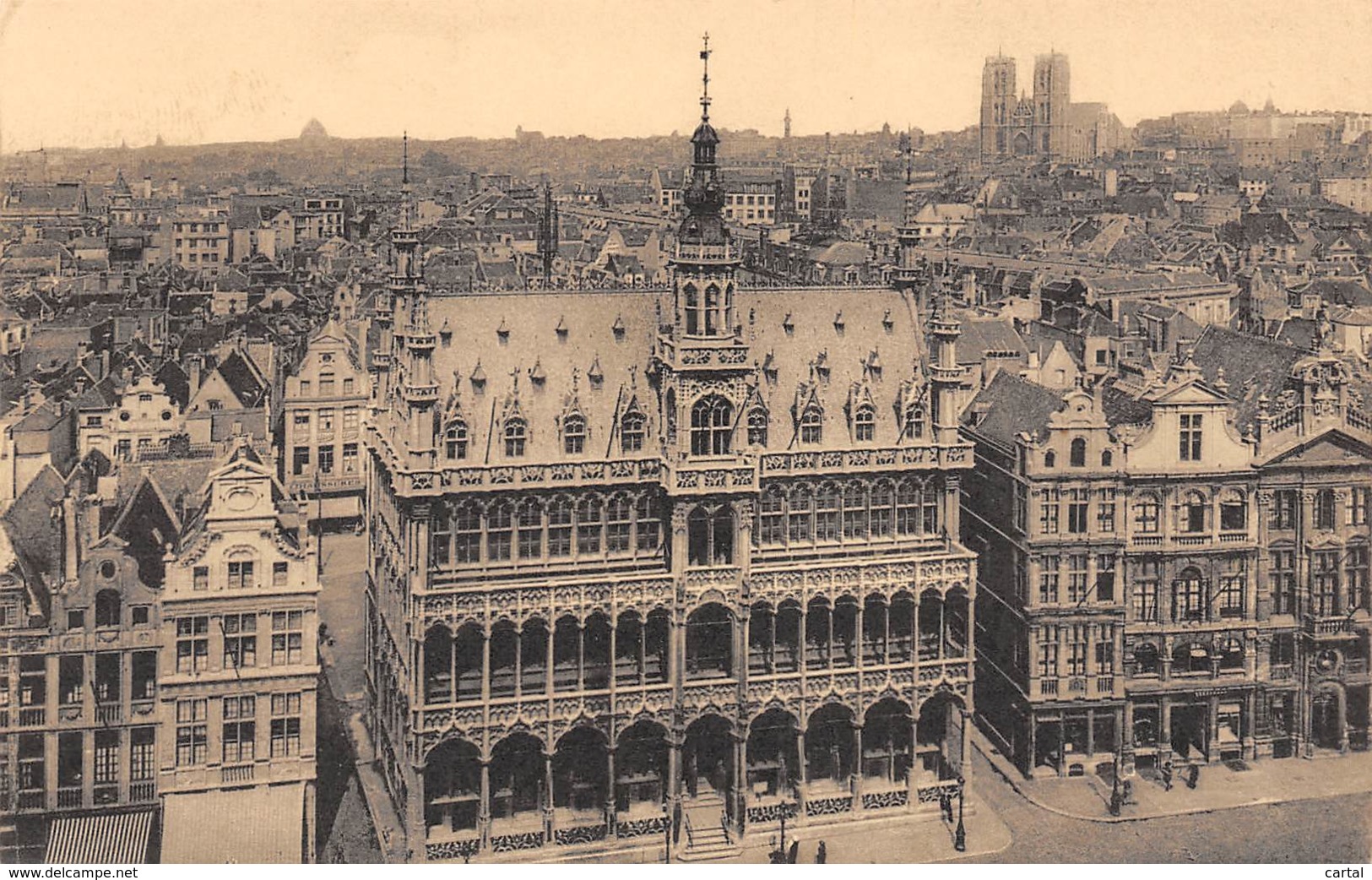 BRUXELLES - Panorama Pris De L'Hôtel De Ville Vers L'Eglise Sainte-Gudule. - Viste Panoramiche, Panorama