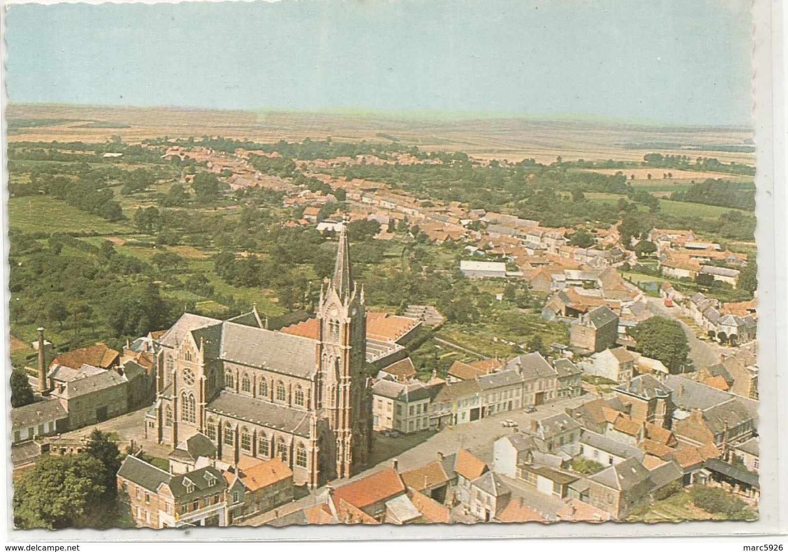 VIGNACOURT L'EGLISE ET VUE GENERALE - Vignacourt