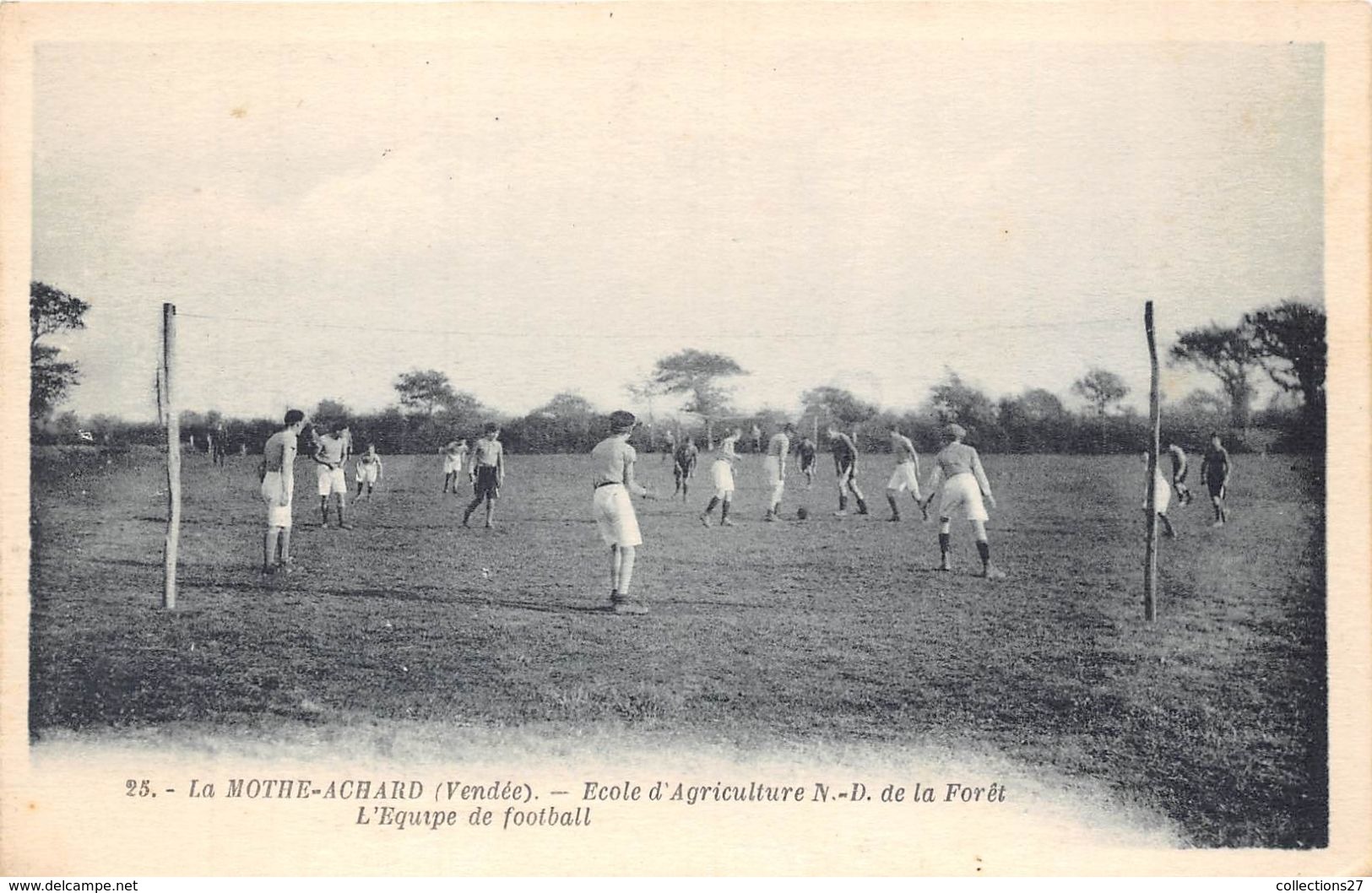 85-LA-MOTTE-ACHARD- ECOLE D'AGRICULTURE NOTRE-DAME DE LA FORÊT EQUIPE DE FOOTBALL - La Mothe Achard