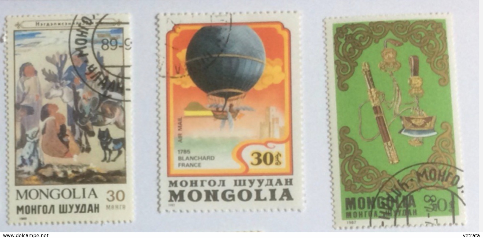 Souvenirs De La Mongolie : Billet 20 Tugrik  (Neuf) & 4 Billets 50 & 1 De 100 Tugrik (légèrement Froissés) & 11 Timbres - Mongolia