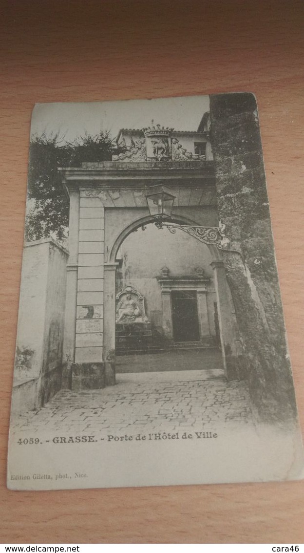 CPA - 4059. GRASSE Porte De L'hôtel De Ville - Grasse