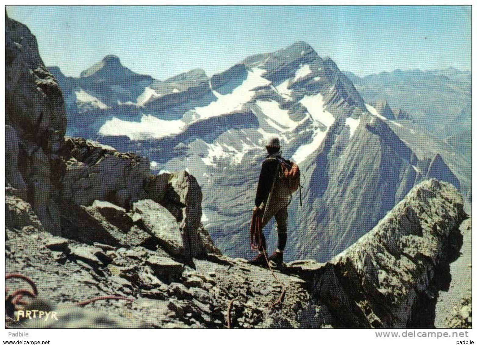 Carte Postale Escalade  Alpinisme Dans Les Pyrénées  Trés Beau Plan - Climbing