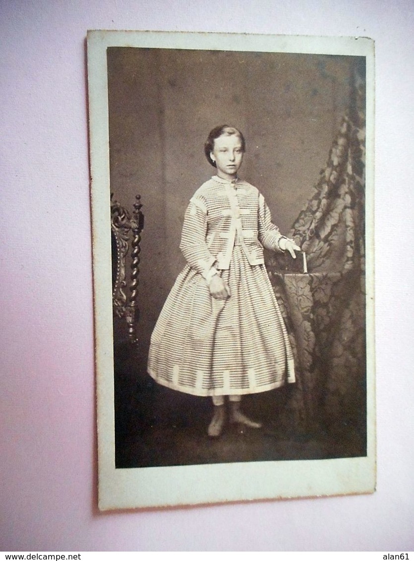 PHOTO CDV 19 EME JEUNE FILLE ELEGANTE ROBE MODE  Cabinet BARBOU A LIMOGES - Oud (voor 1900)