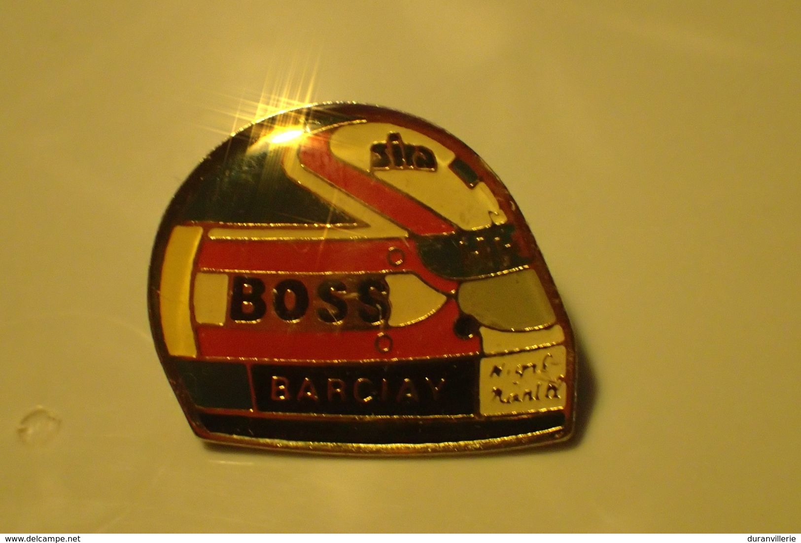 Pin's - Casque Automobile BOSS BARCIAY F1 Grand Prix NIGEL MANSELL - F1