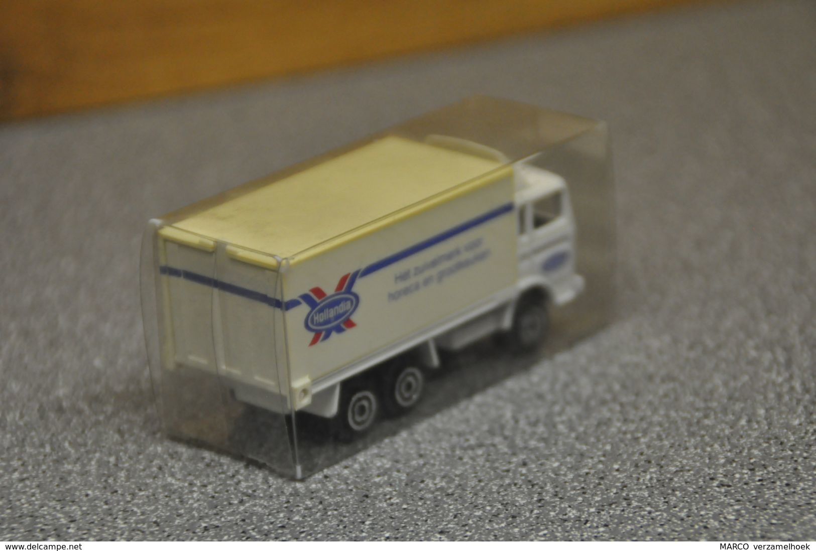 DAF-volvo Hollandia Zuivel Truck-vrachtwagen-camion Schaal 1:87 - Vrachtwagens, Bus En Werken