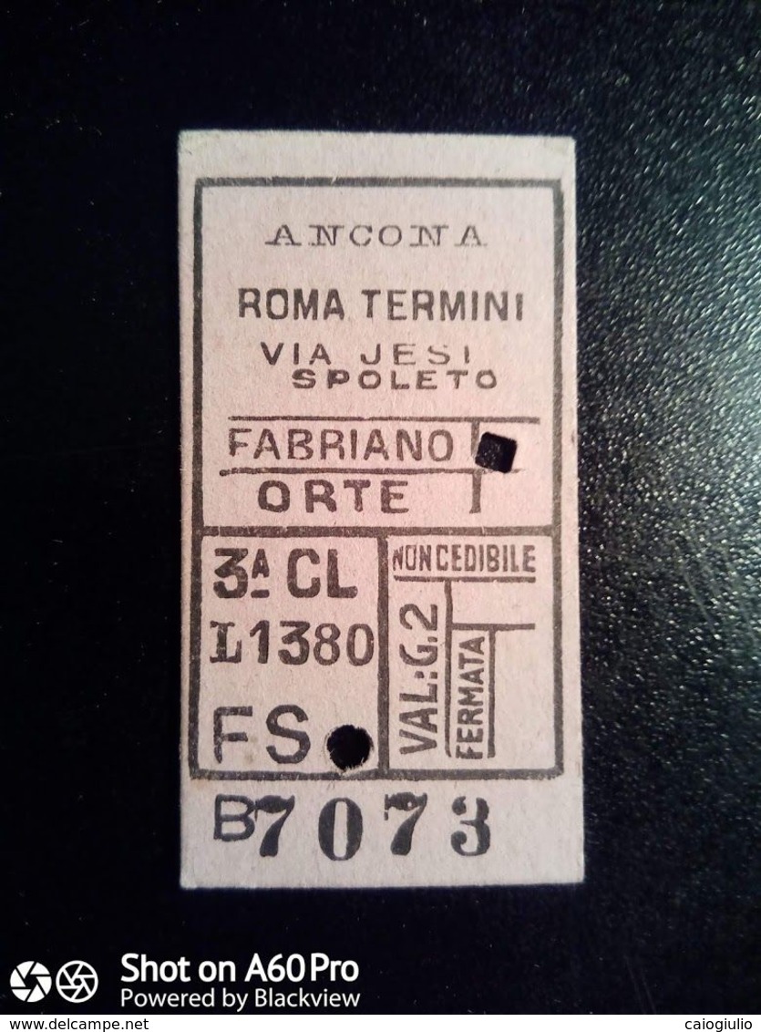 BIGLIETTO - TICKET F.S. - FERROVIE DELLO STATO - ANCONA - ROMA TERMINI, VIA JESI, SPOLETO  3a CL 1952 - Europa