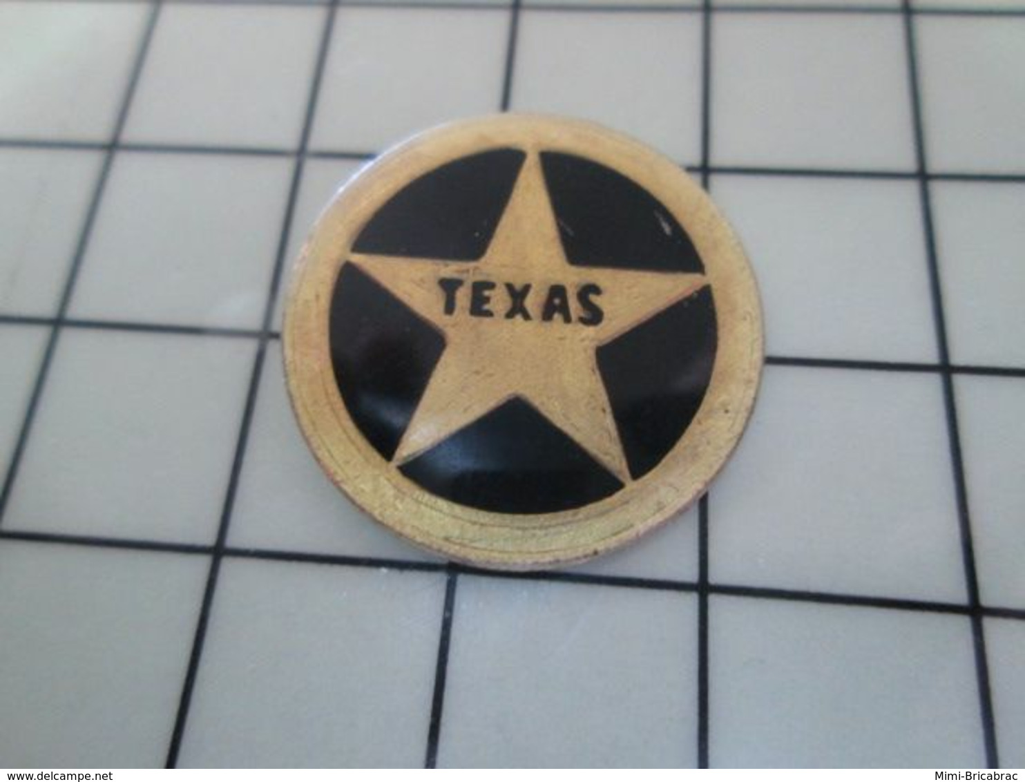 415c Pin's Pins / Beau Et Rare / THEME : POLICE / ETOILE DE SHERIF DU TEXAS Pour Tous Ceux Qui Jouent Les Cow-boys ! - Police