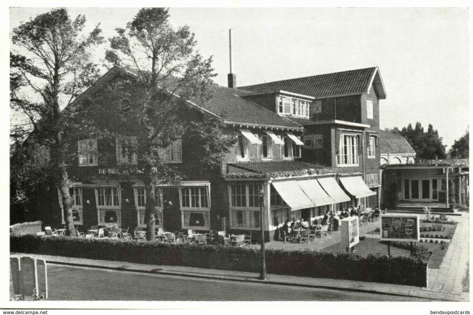 Nederland, AALSMEER, Hotel De Drie Kolommen (1950s) Ansichtkaart - Aalsmeer