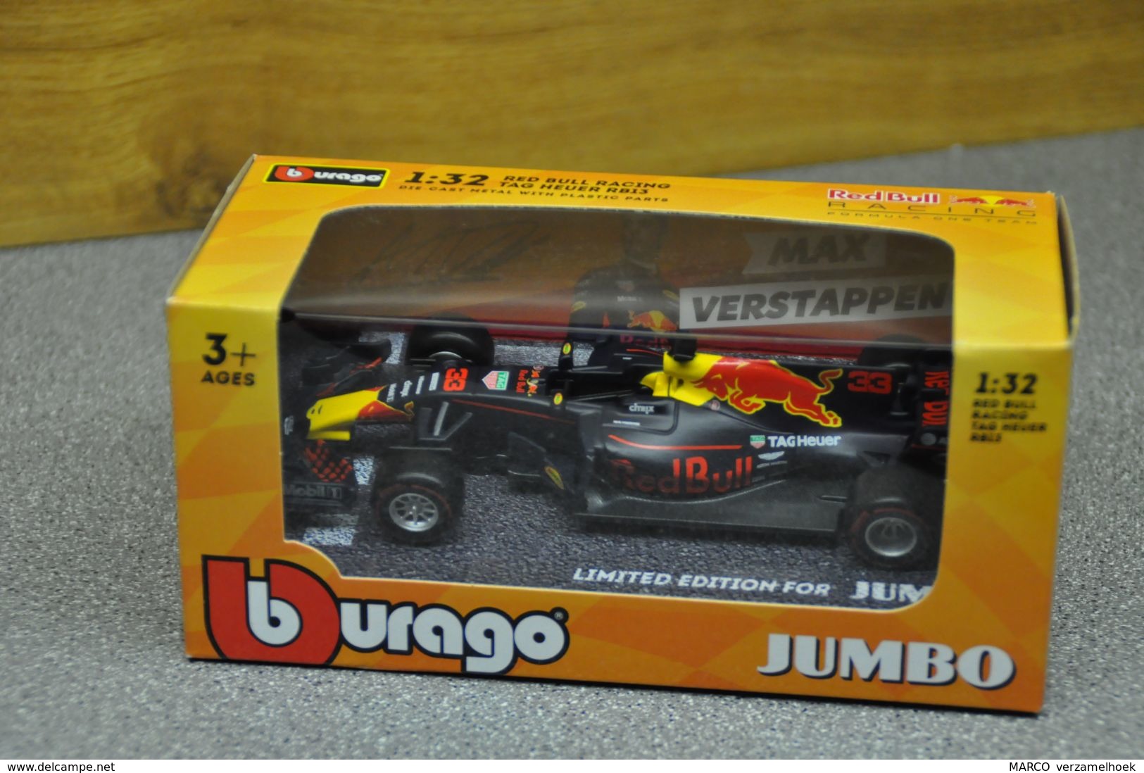 Bburago RB13 Scale 1:32 Limited Edition For Jumbo 2017 Red Bull Racing TAG-heuer F1 Max Verstappen - Scale 1:32