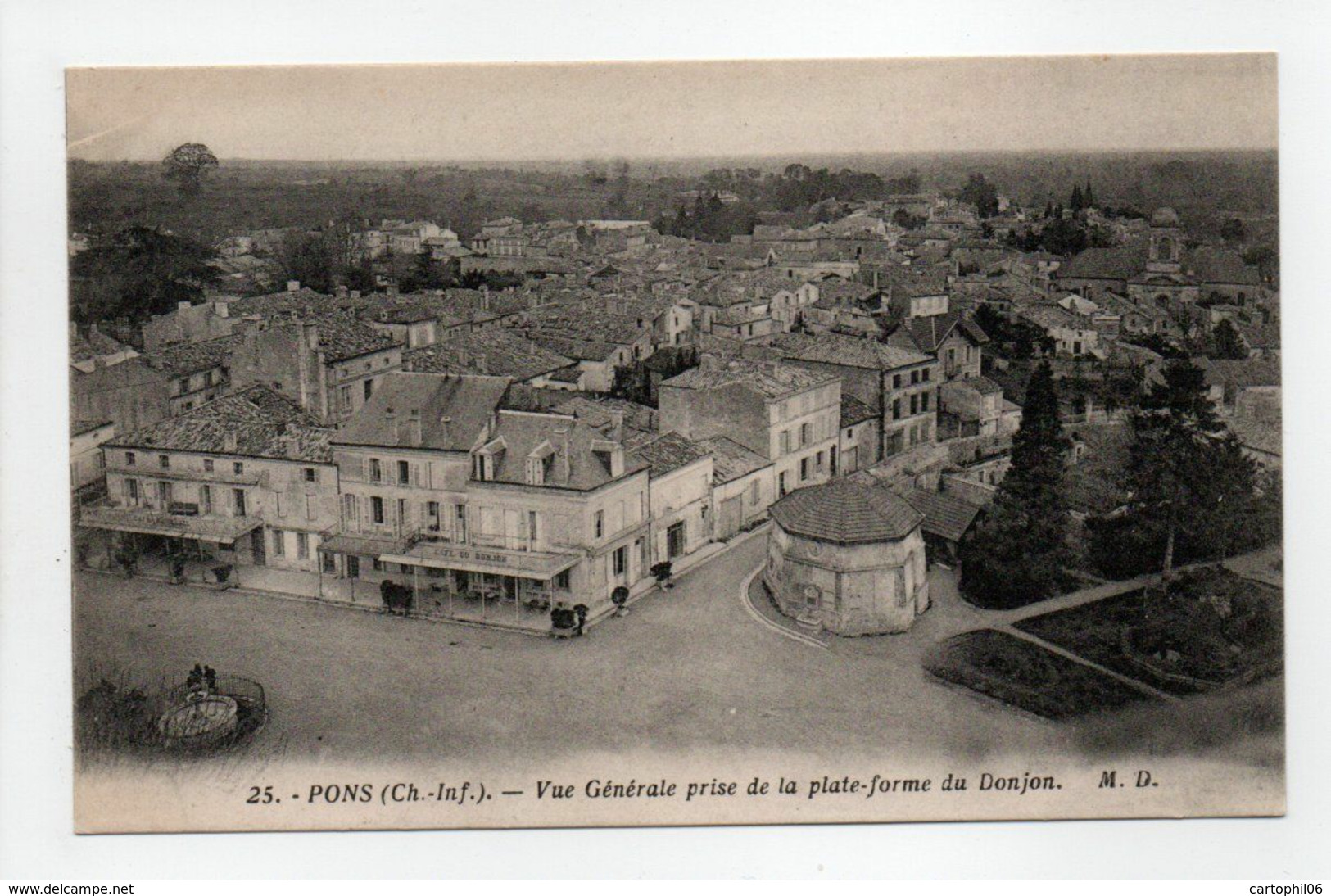 - CPA PONS (17) - Vue Générale Prise De La Plate-forme Du Donjon - Photo Marcel Delboy N° 25 - - Pons