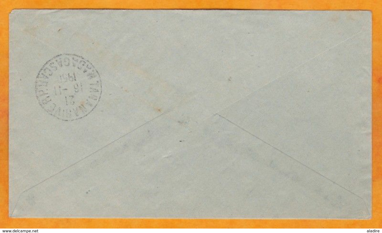 1950 - Enveloppe PAR AVION De Sainte Marie Madagascar Vers Sousse, Tunisie - Union Ste Marie Et France - Lettres & Documents