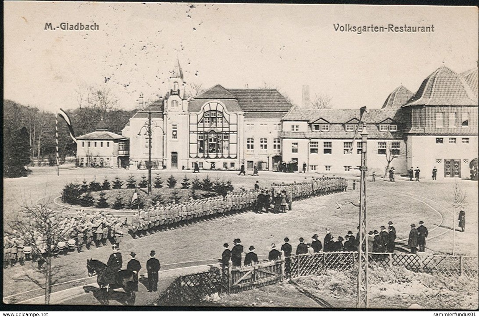 AK/CP Mönchengladbach  Volksgarten Restaurant  Apell  Aufmarsch    Gel./circ. 1916   Erh./Cond. 1-/2   Nr. 01131 - Mönchengladbach