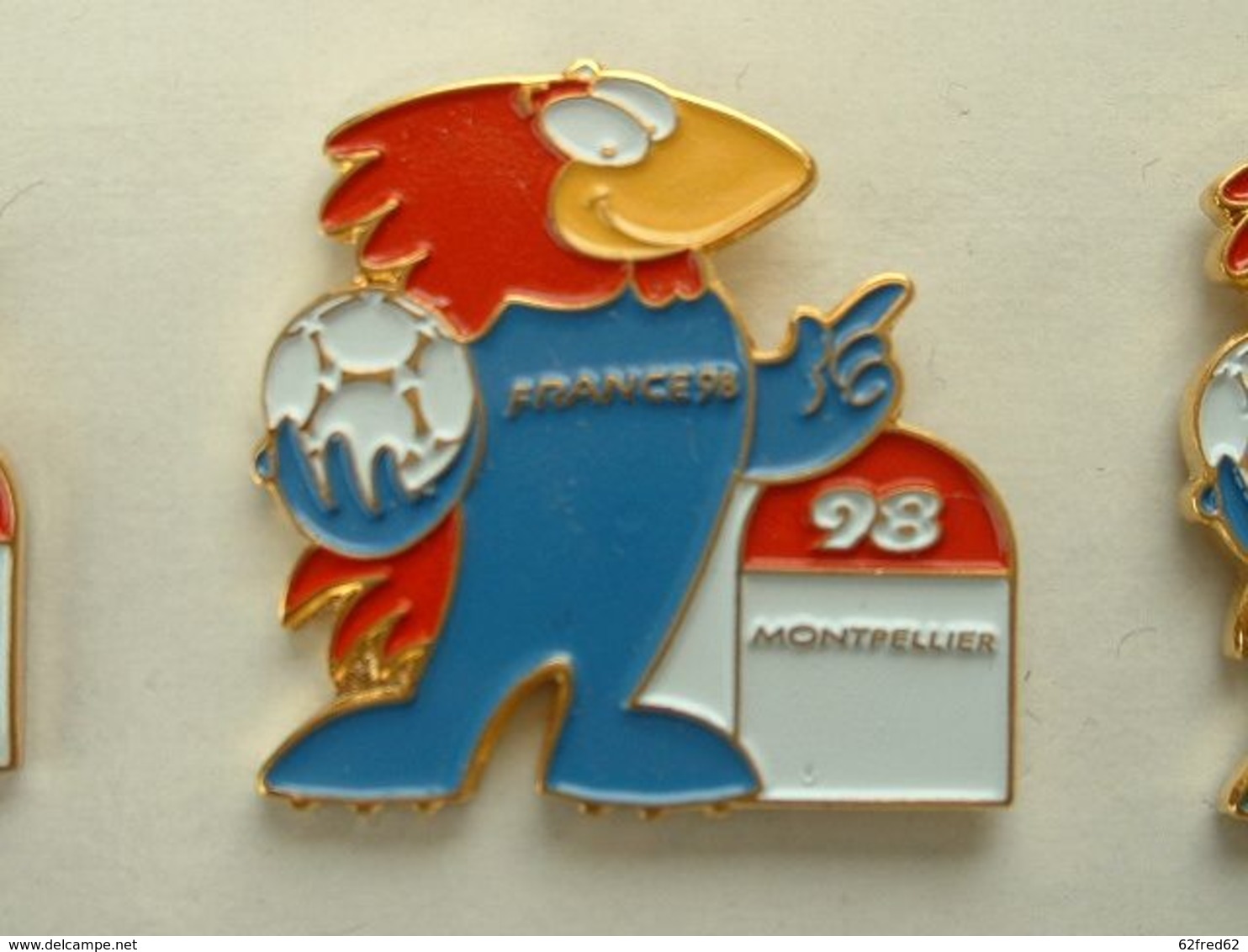 PIN'S FOOTBALL COUPE DU MONDE FRANCE 98 - FOOTIX - MONTPELLIER - Football