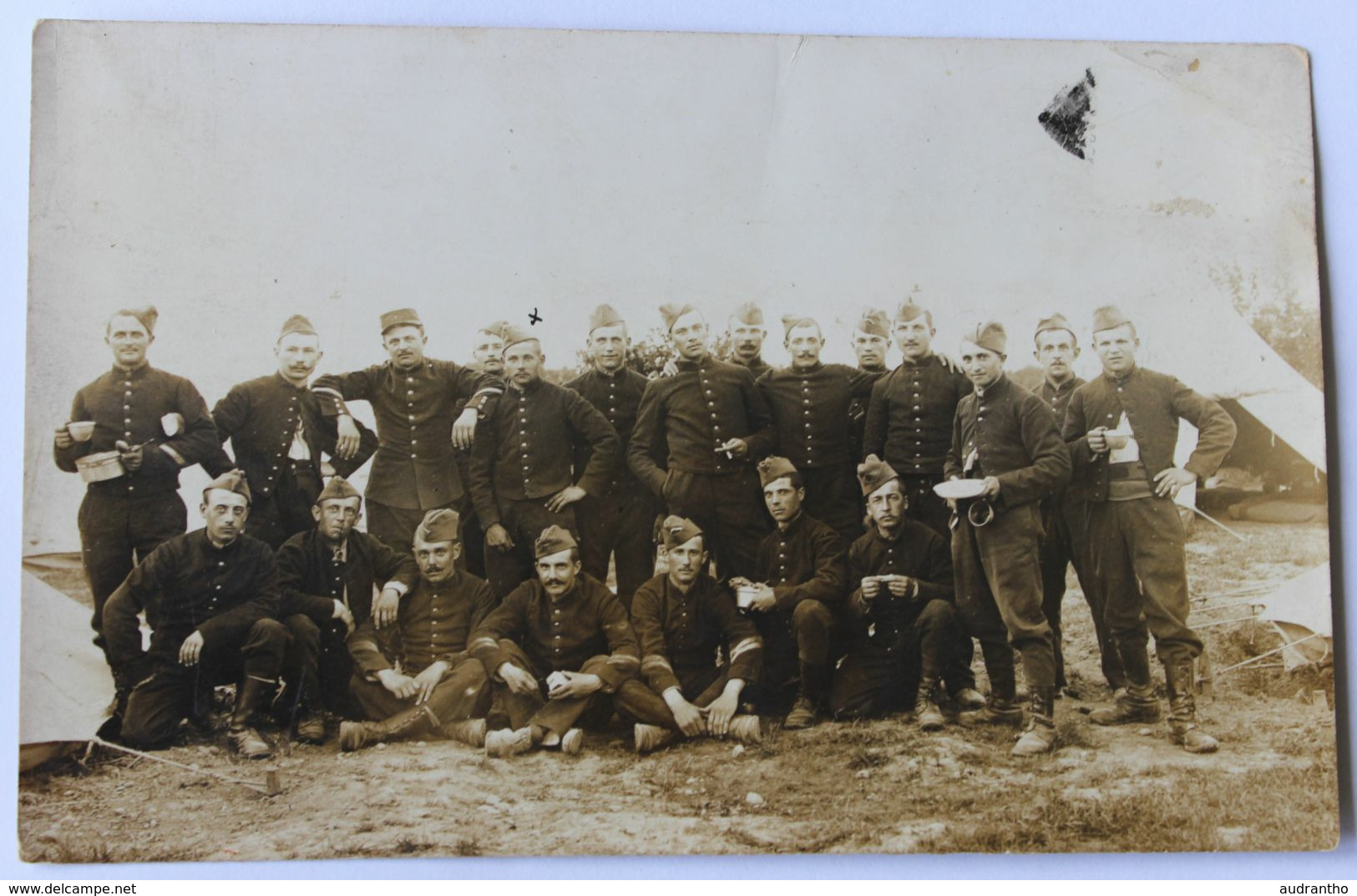 Carte Photo Plusieurs Soldats Au Camp De Bois L'Evêque Photographe Emile Nicolle Chaligny - Guerre, Militaire