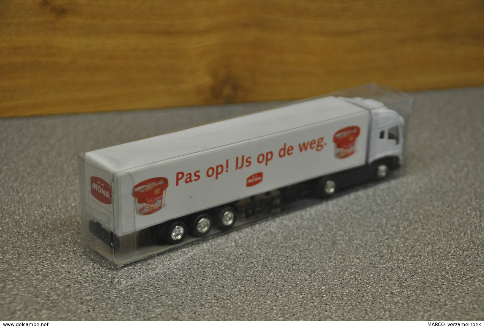 Mona Toetjes Truck 1040 EMTÉ / Jan Linders Supermarkten Scale 1:87 - Camions, Bus Et Construction