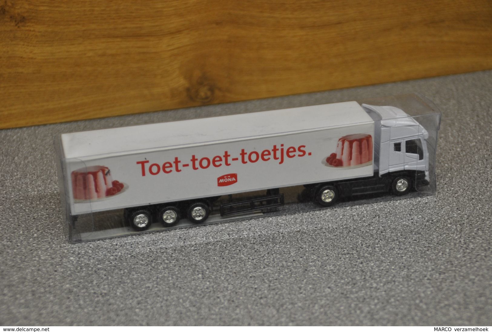 Mona Toetjes Truck 1040 EMTÉ / Jan Linders Supermarkten Scale 1:87 - Camions, Bus Et Construction