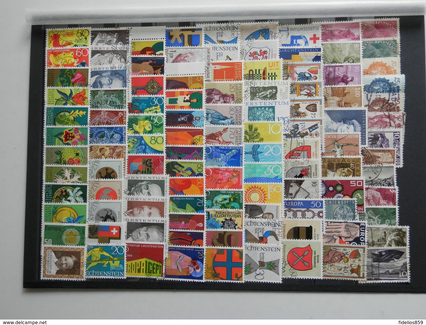 LIECHTENSTEIN COLLECTION DE 330 DIFFERENTS + 7 BF + 2 FDC  FORTE COTE - Collections