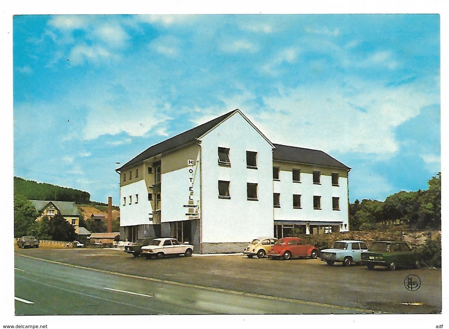 CP MARTELANGE, AUTOS VOITURES DEVANT L'HOTEL MARTINOT, RENAULT 4 CV 4CV, VW COX, BELGIQUE - Martelange