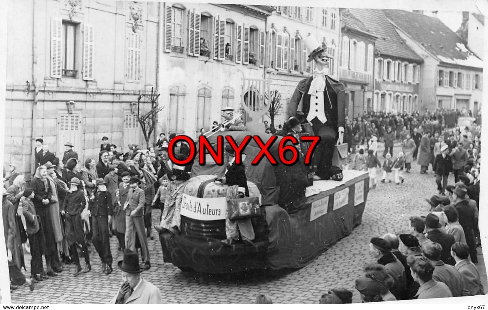 Carte Photo MOLSHEIM ? 67-Bas-Rhin-Défilé Camion " Droits D'Auteurs " Spectacle  Grand Rue  A CONFIRMER  G. HAUS, Rothau - Schirmeck