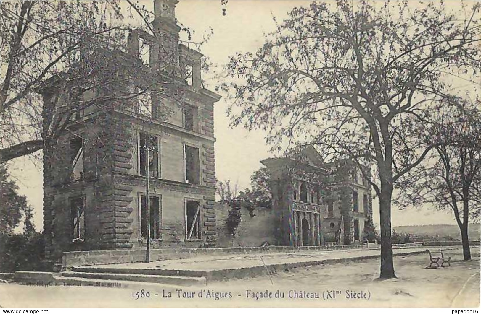 84 - La Tour-d'Aigues - Façade Du Château (XIe Siècle) - éd. Phototyp. E. Lacour N° 1580 (circ. 1905) - La Tour D'Aigues