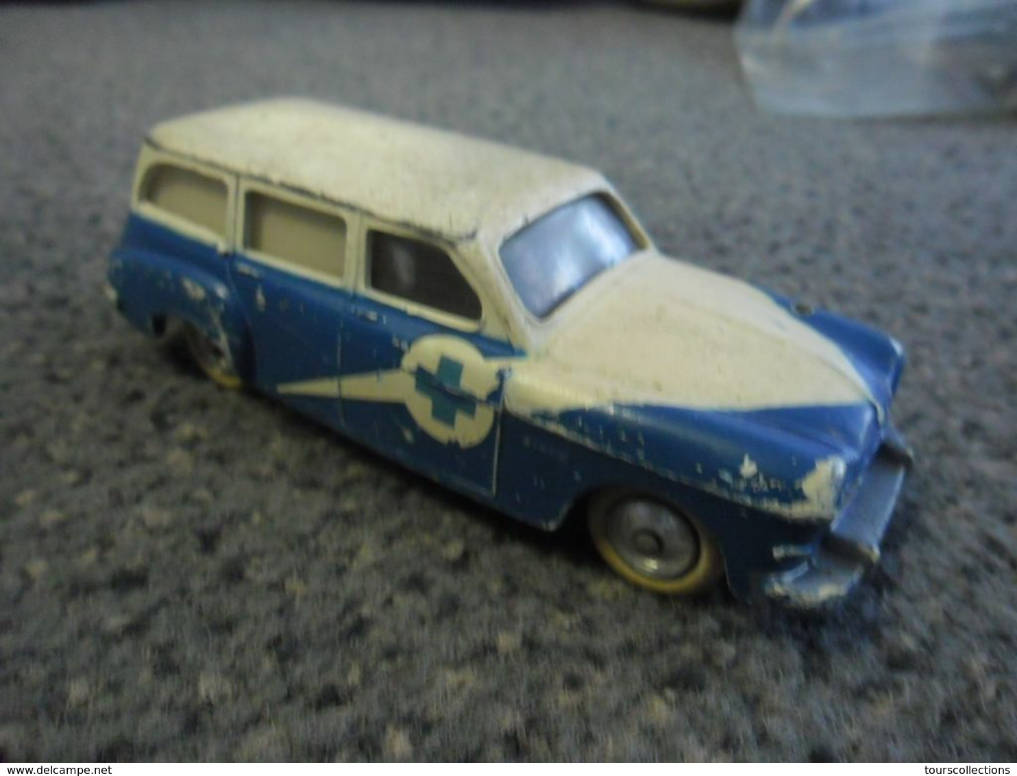 RARE VINTAGE OLD CIJ EUROPARC 1/43 No. 3/53a RENAULT FREGATE BREAK AMBULANCE Blue/White - CIJ