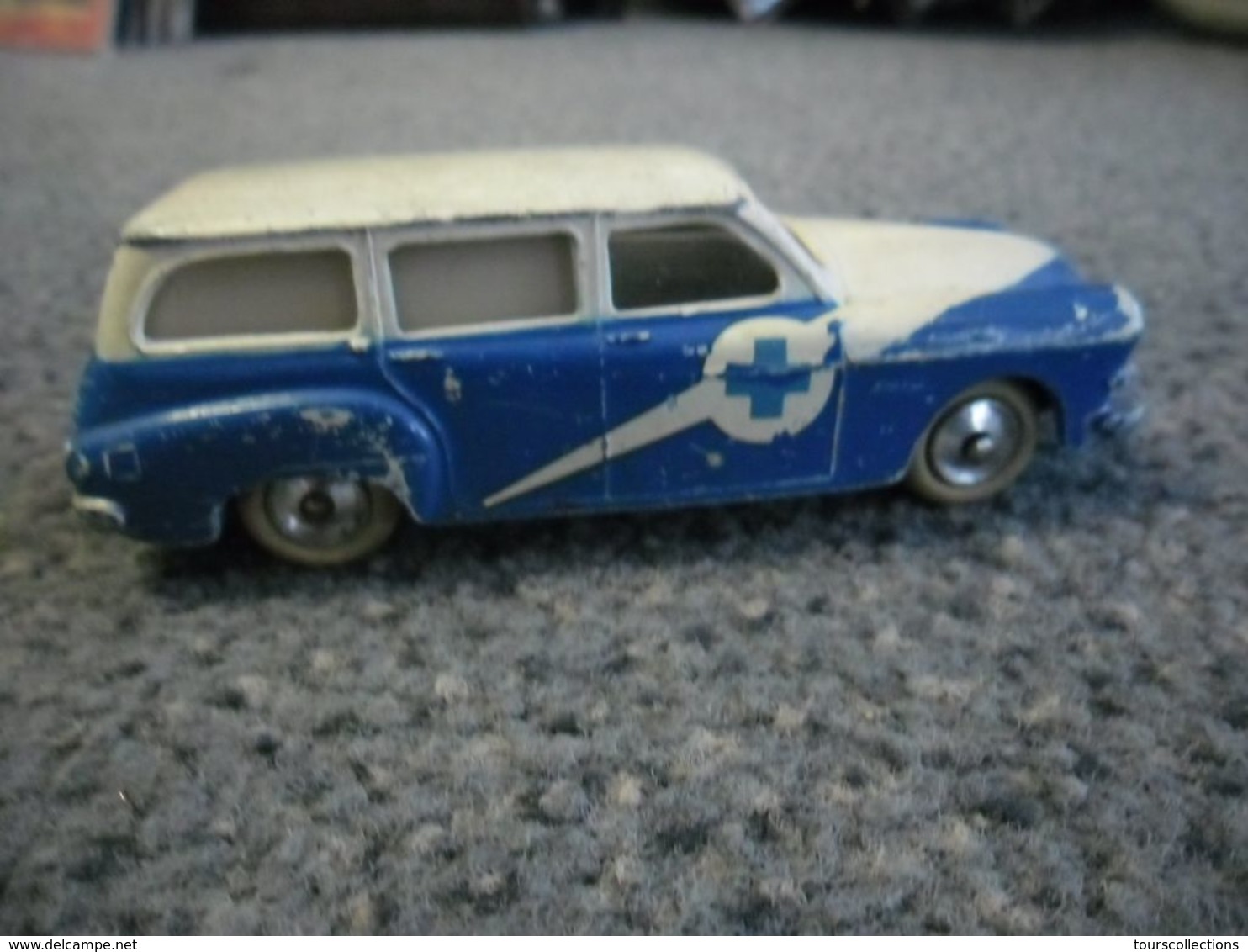 RARE VINTAGE OLD CIJ EUROPARC 1/43 No. 3/53a RENAULT FREGATE BREAK AMBULANCE Blue/White - CIJ