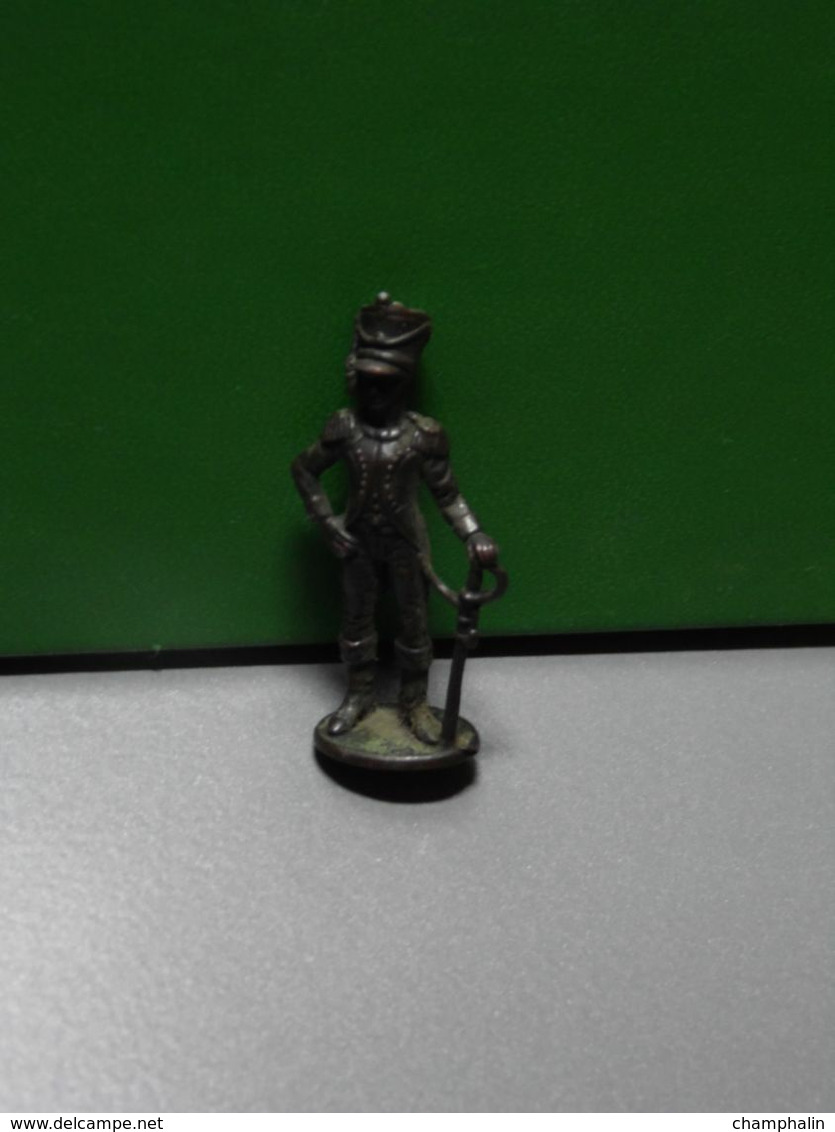 Figurine En Métal Kinder - Série Les Soldats Napoléoniens - Officier N°2 - Finition Bruni - Figurillas En Metal